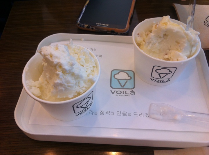 VOILà creamery | 서울 마포구 와우산로27길 56 | +82 2-332-0046 VOILà creamery | 서울 마포구 와우산로27길 56 | +82 2-332-0046