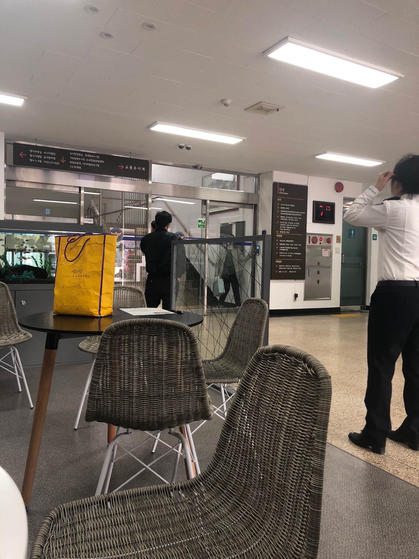 종암경찰서 | 서울특별시 성북구 종암로 135 | +82 2-925-5827