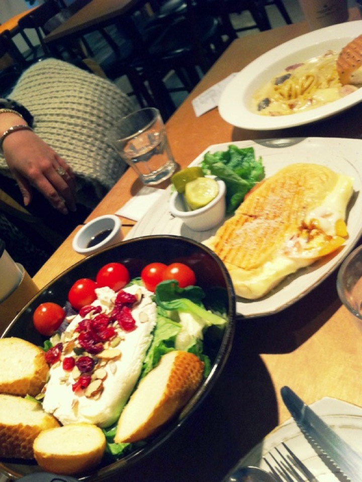 cafe Ninis | 서울 강남구 강남대로156길 20 | +82 2-516-3020
