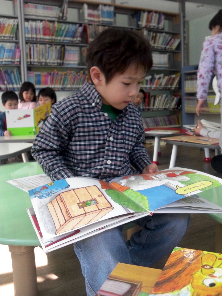 상림마을 작은도서관 | Seoul Eun pyeong gu 상림마을 15-19 | +82 2-383-7557