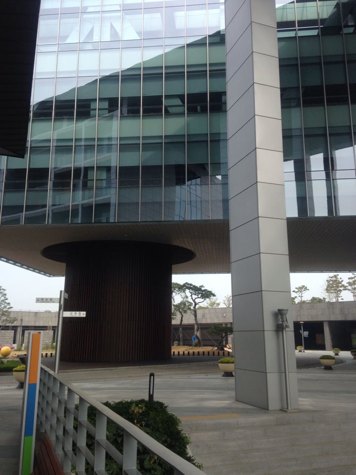 KB손해보험 인재니움 사천 연수원 | 경상남도 사천 곤양면 광포길 22 | +82 55-851-7200