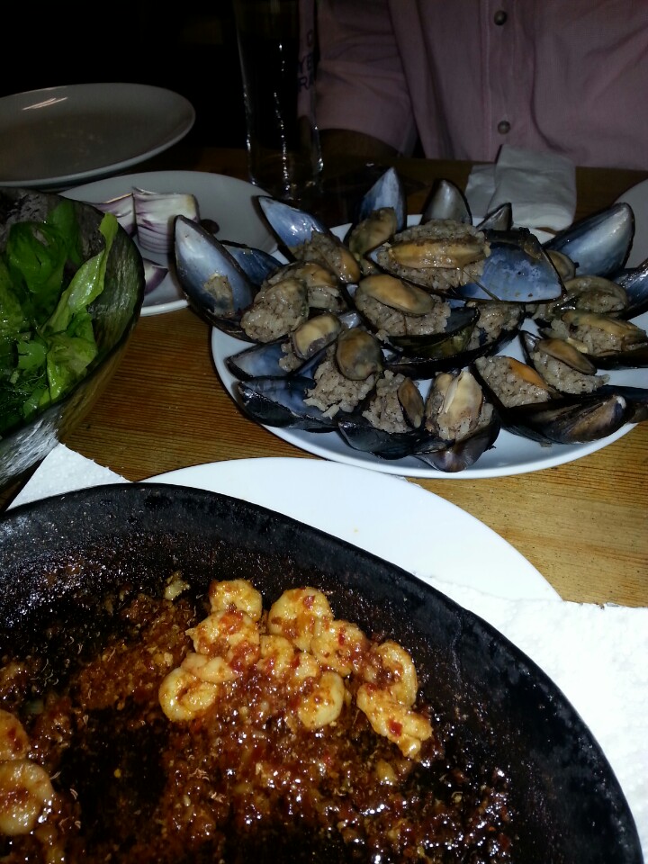 Bodrum Balıkçısı Bahri Baba | Kazımdirik Yüzbaşı İbrahim Hakkı Caddesi, 35100 Bornova/İzmir | +90 232 339 71 00