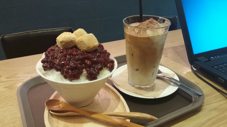 Coffee Reload | 서울특별시 서초구 서초대로46길 93 | +82 2-587-3590
