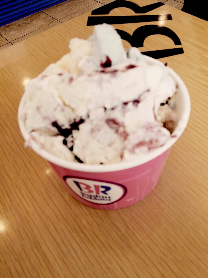 Baskin Robbins | Daejeon Seo District 청사서로 40 | +82 42-485-3100