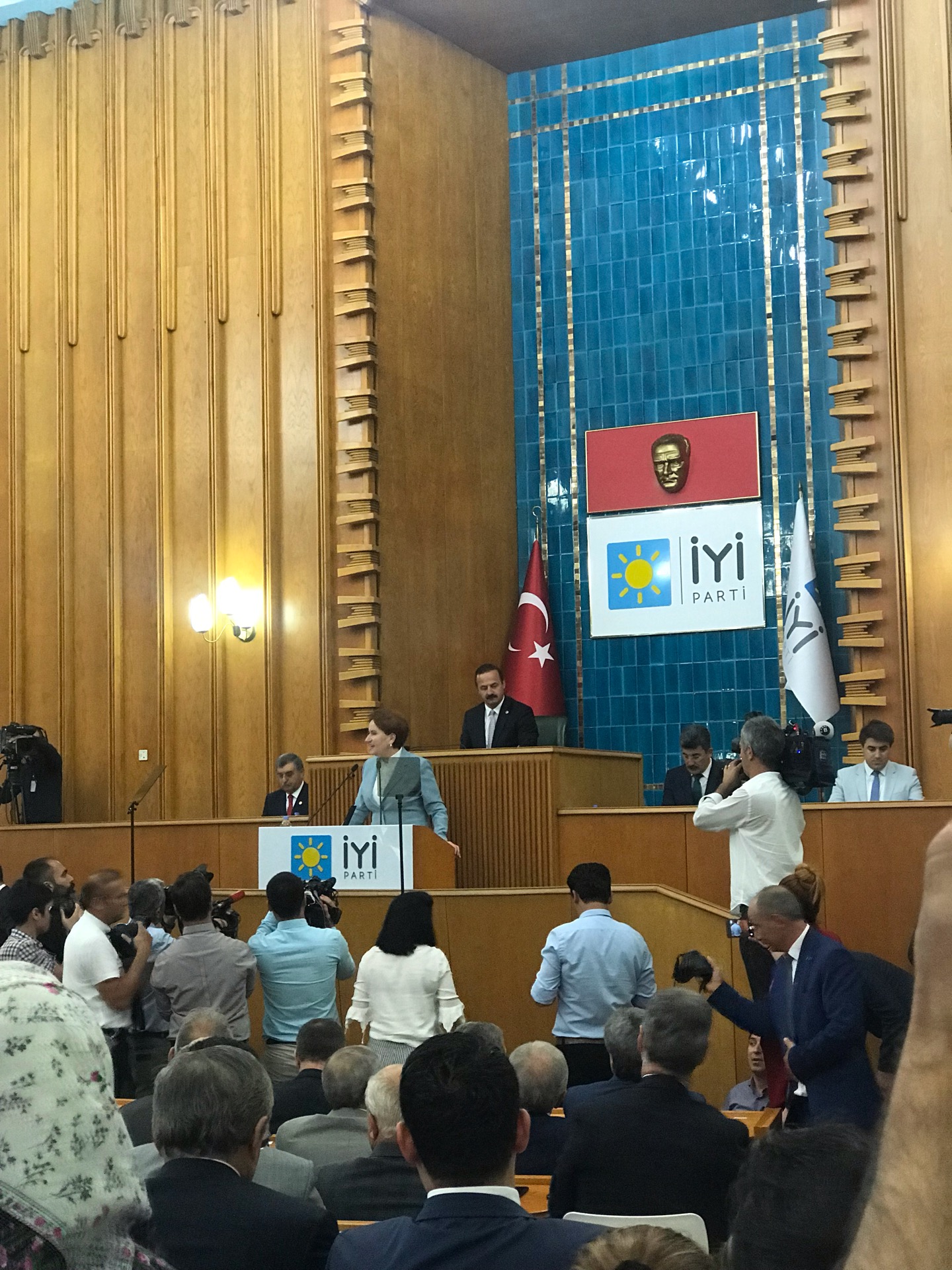 T.B.M.M CHP Grup Salonu | Çankaya/Ankara | +90 312 420 50 00