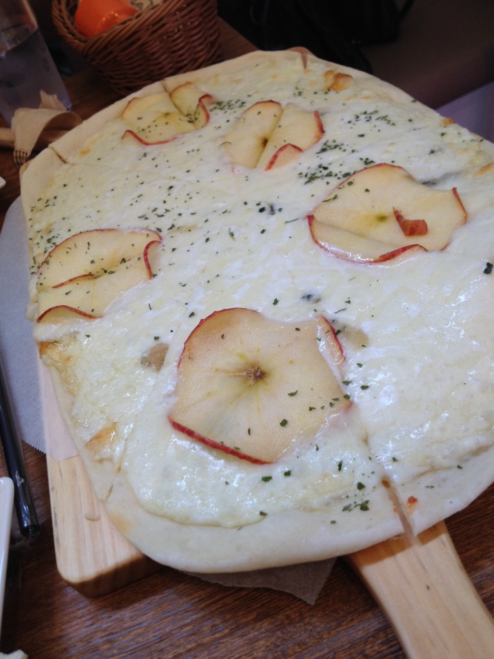 cafe the Jangmee | 경기도 파주 탄현면 헤이리마을길 21-7 | +82 31-945-2340