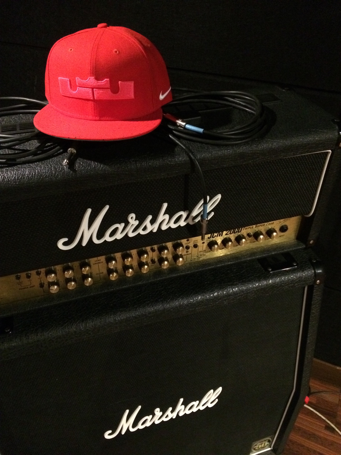 LEVEL 6 Studio | 서울특별시 마포구 서교동 395-7번지 지하1층 | +82 2-6326-0601