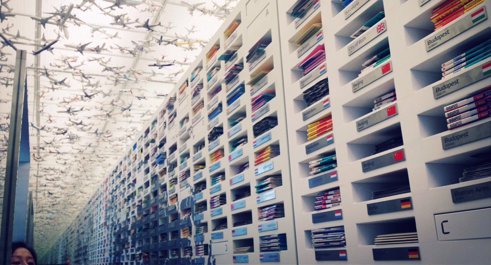 현대카드 TRAVEL LIBRARY | 서울특별시 강남구 선릉로152길 18 | +82 2-3485-5509