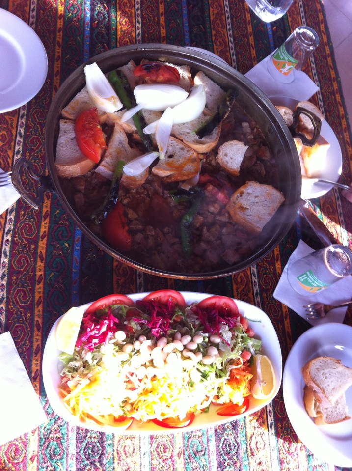 Sırt Aile Dinlenme Tesisi | Akpınar Mahallesi Sırt Mezraası, 61300 Akçaabat/Trabzon | +90 462 258 80 27