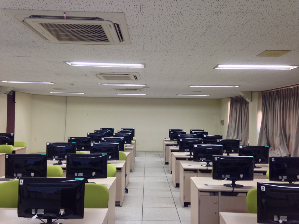 남서울대학교 | 충청남도 천안 서북구 성환읍 대학로 91 | +82 41-580-2000