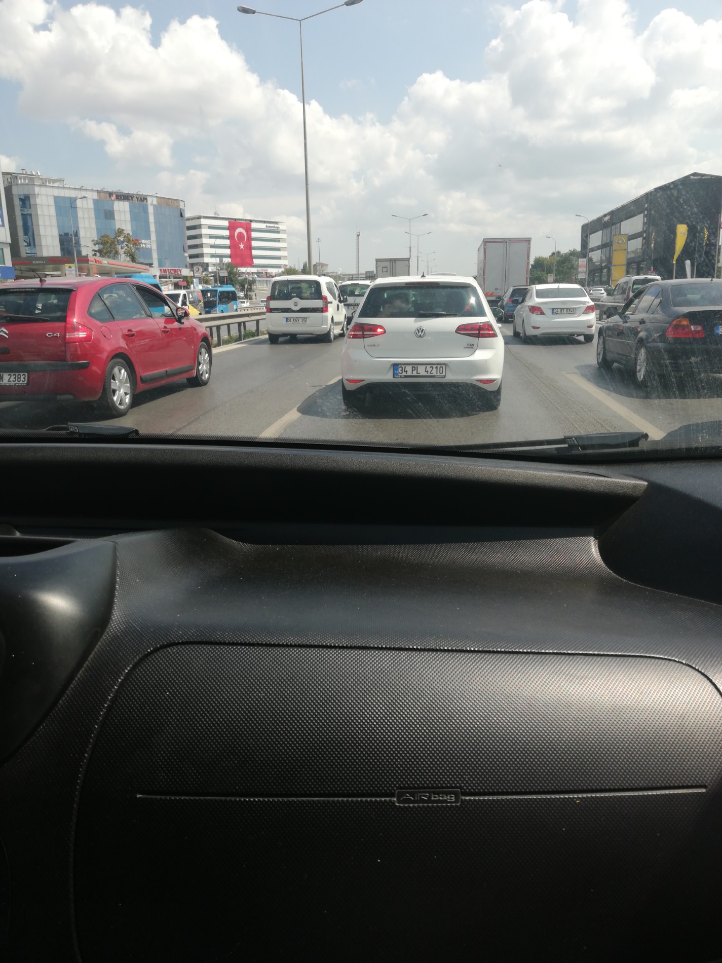 Akbank | 34893 Pendik/İstanbul | +90 216 453 08 50