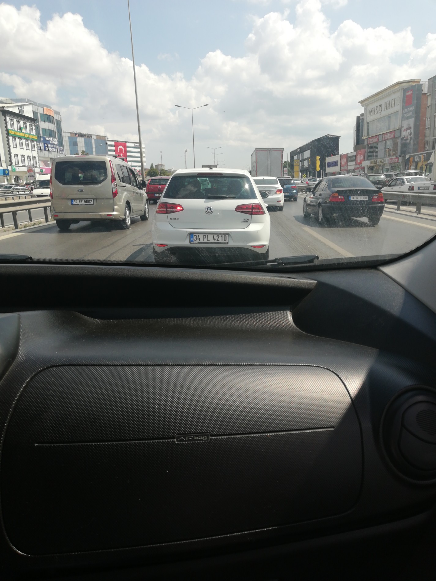 Akbank | 34893 Pendik/İstanbul | +90 216 453 08 50