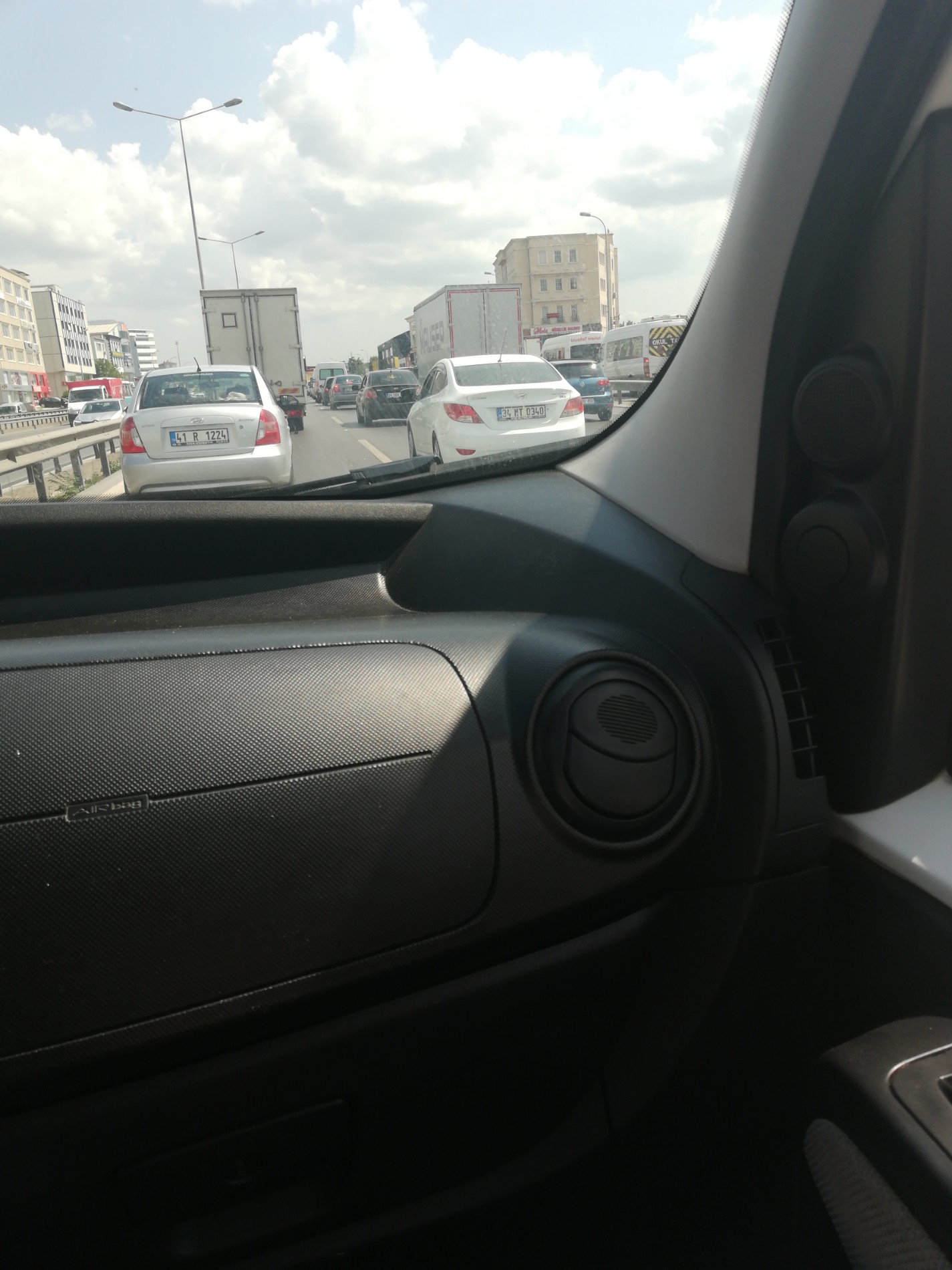 Akbank | 34893 Pendik/İstanbul | +90 216 453 08 50