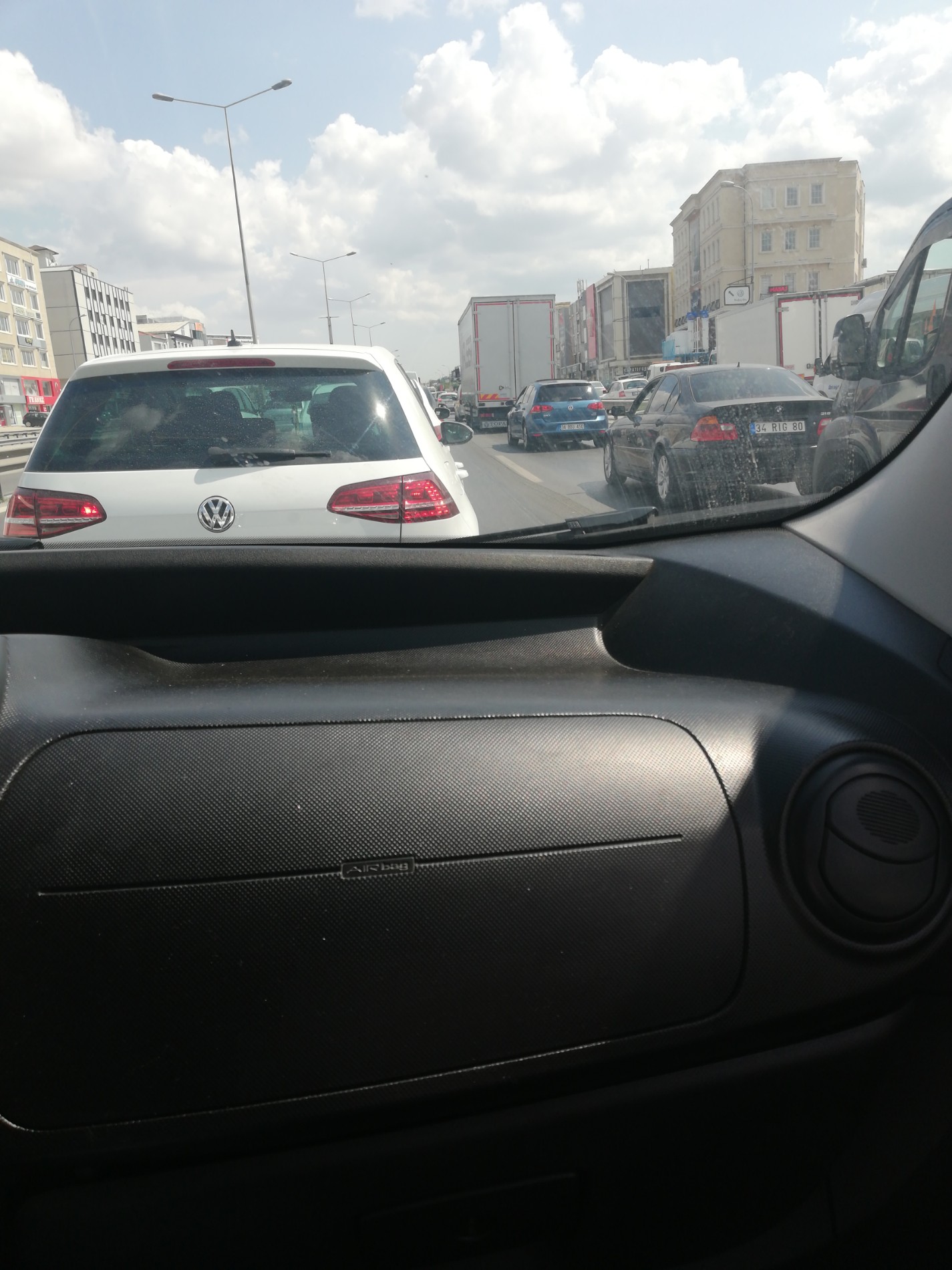 Akbank | 34893 Pendik/İstanbul | +90 216 453 08 50