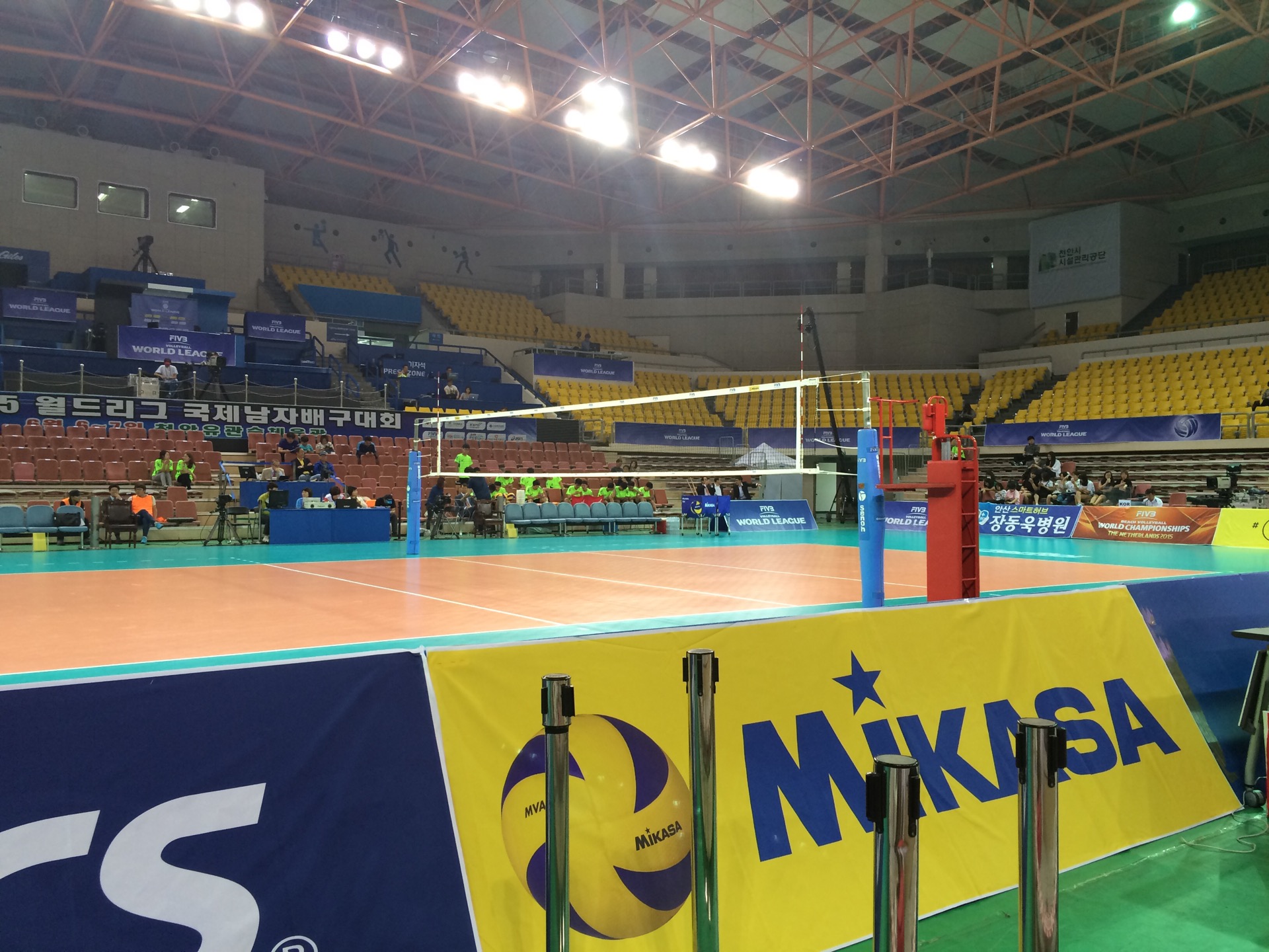 유관순체육관 | 충청남도 천안 서북구 번영로 208 | +82 41-529-5000