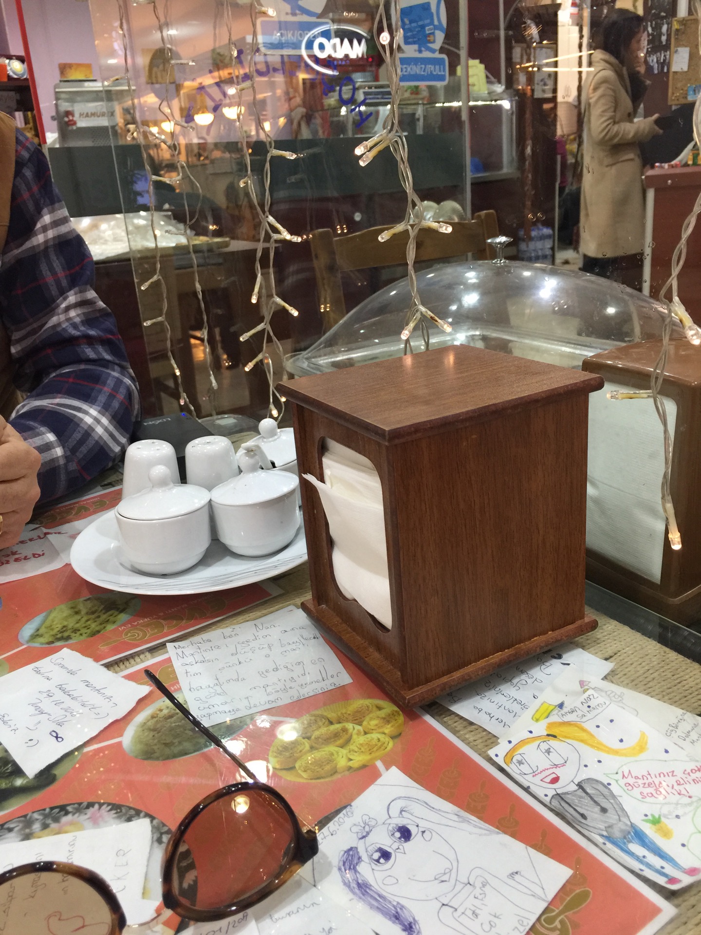 Evce Hinkal Mantı ve Yufka Evi | Atatürk 3. Cadde, 34758 Ataşehir/İstanbul | +90 216 456 11 28
