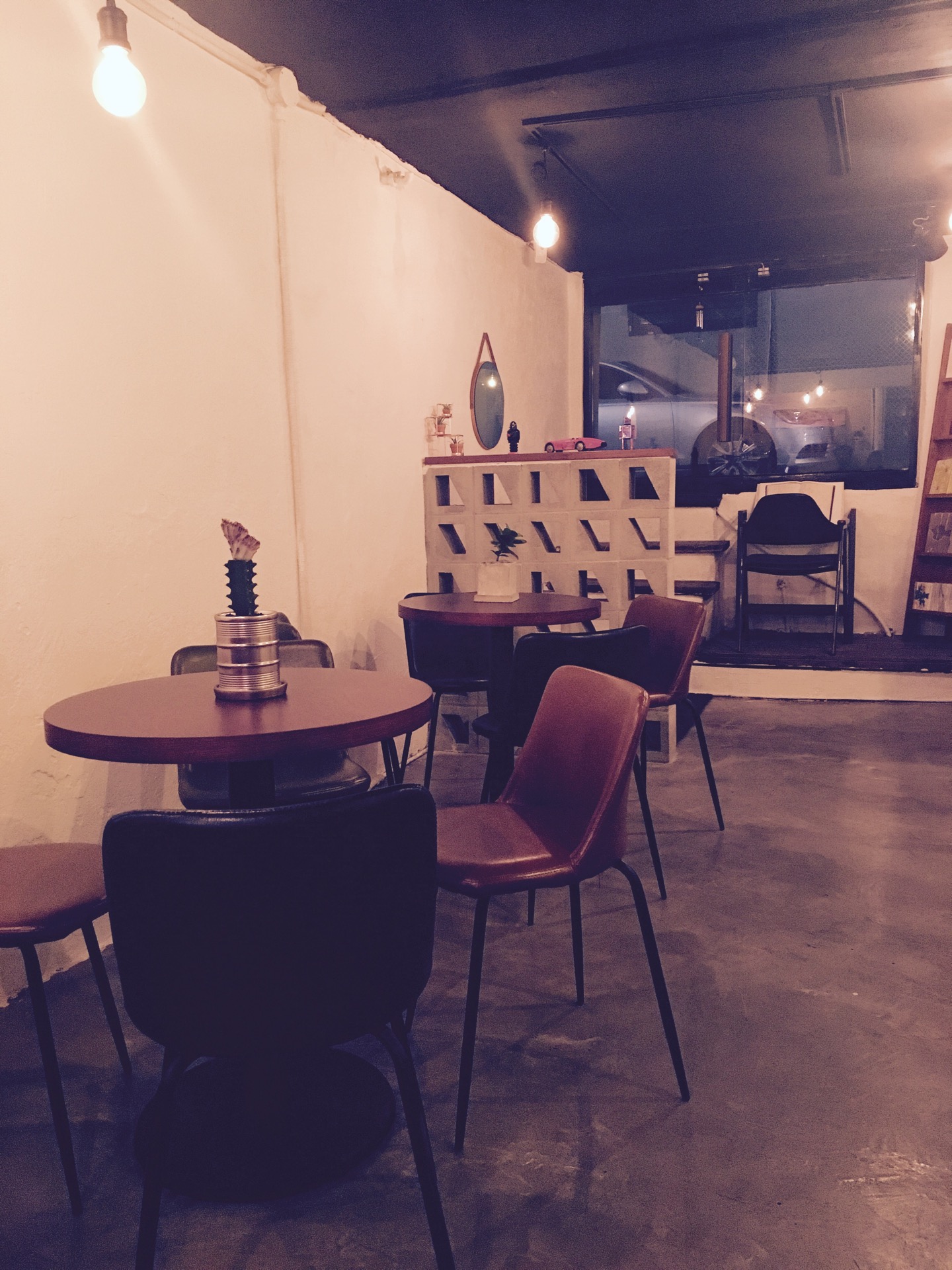 Studio Something | Seoul 마포구 와우산로 29-18 | +82 2-323-5652