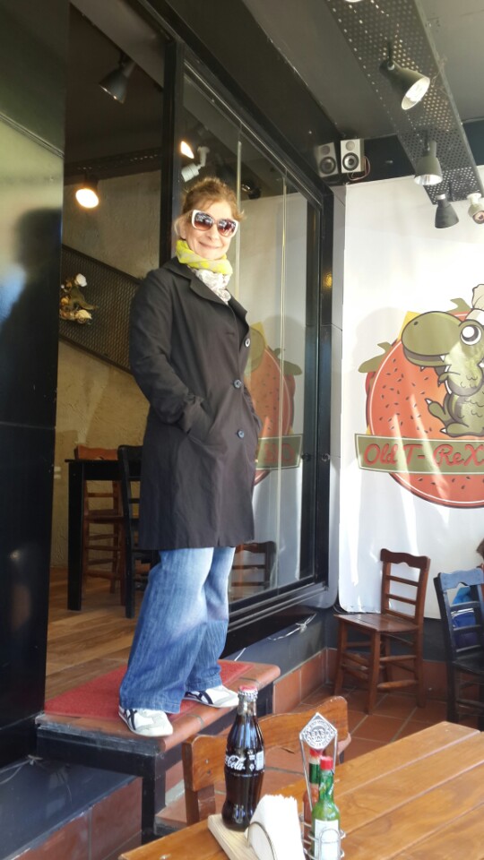 Old T-Rex Burger Club | Opr. Cemil Topuzlu Caddesi No:137/A Caddebostan, 34800 Kadiköy/İstanbul | +90 216 366 70 00