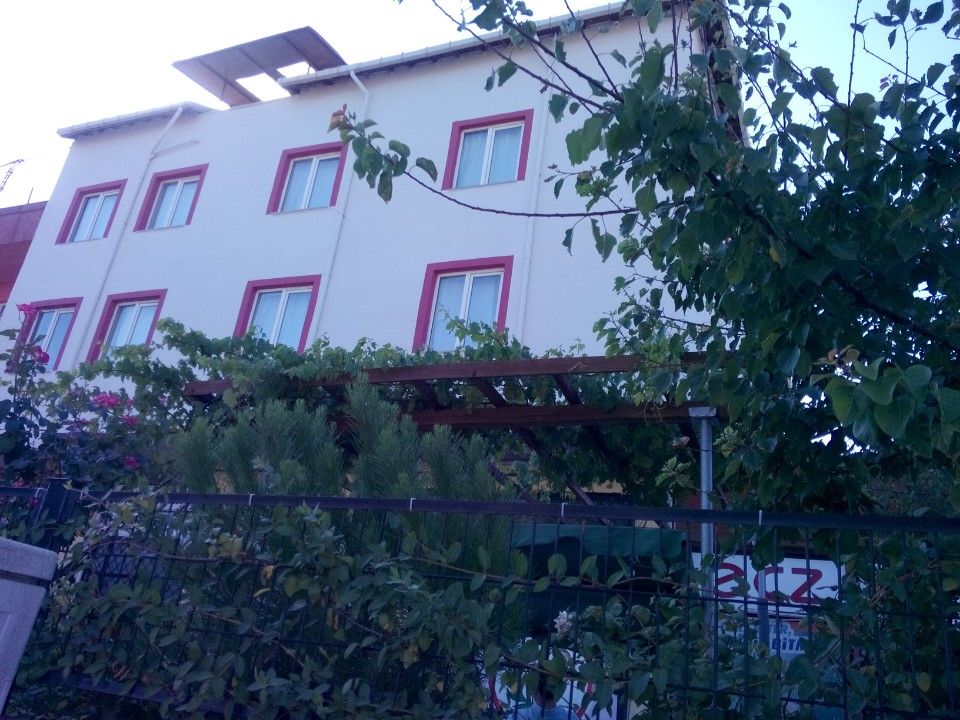 Kenarlar kız ogrencı pansıyonu | çanakkale çan, 17400 Çanakkale Çan | +90 286 416 83 17