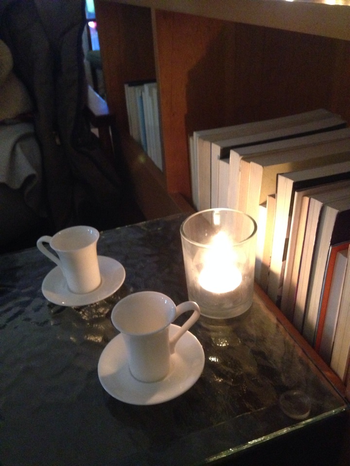 Cafe Qooom / 쿰 | Seoul Yang cheon gu 목동로23길 1 | +82 2-2695-3337