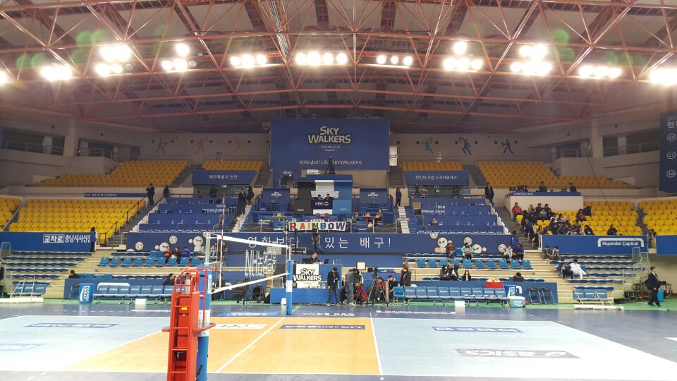 유관순체육관 | 충청남도 천안 서북구 번영로 208 | +82 41-529-5000