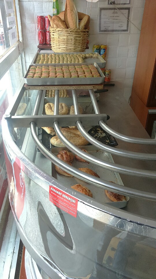 Karaköy Börek Ve Tatlıcısı | Vatan Caddesi 7/b, Yenimahalle/Ankara | +90 545 826 66 07