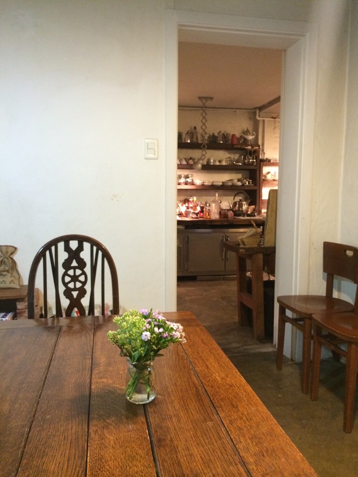 cafe co | 서울 종로구 북촌로 21-10 | +82 2-766-0909