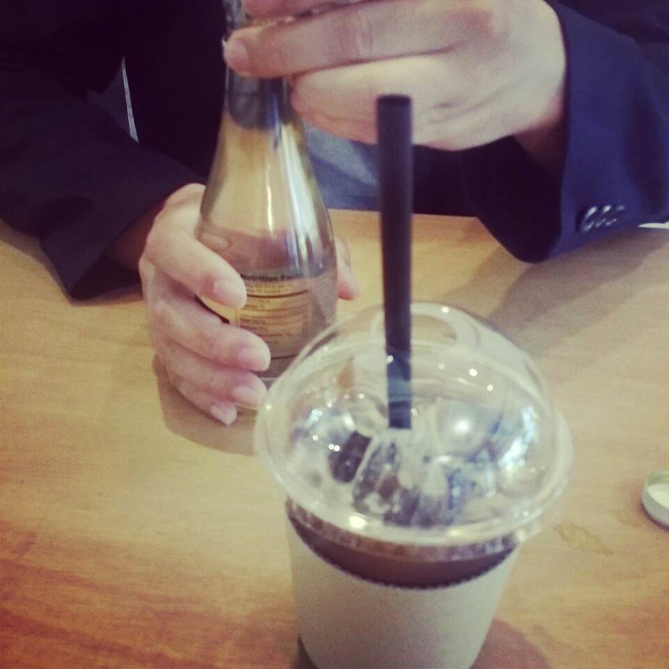 DE CHOCOLATE COFFEE | 서울 강남구 강남대로 556 | +82 2-515-8384