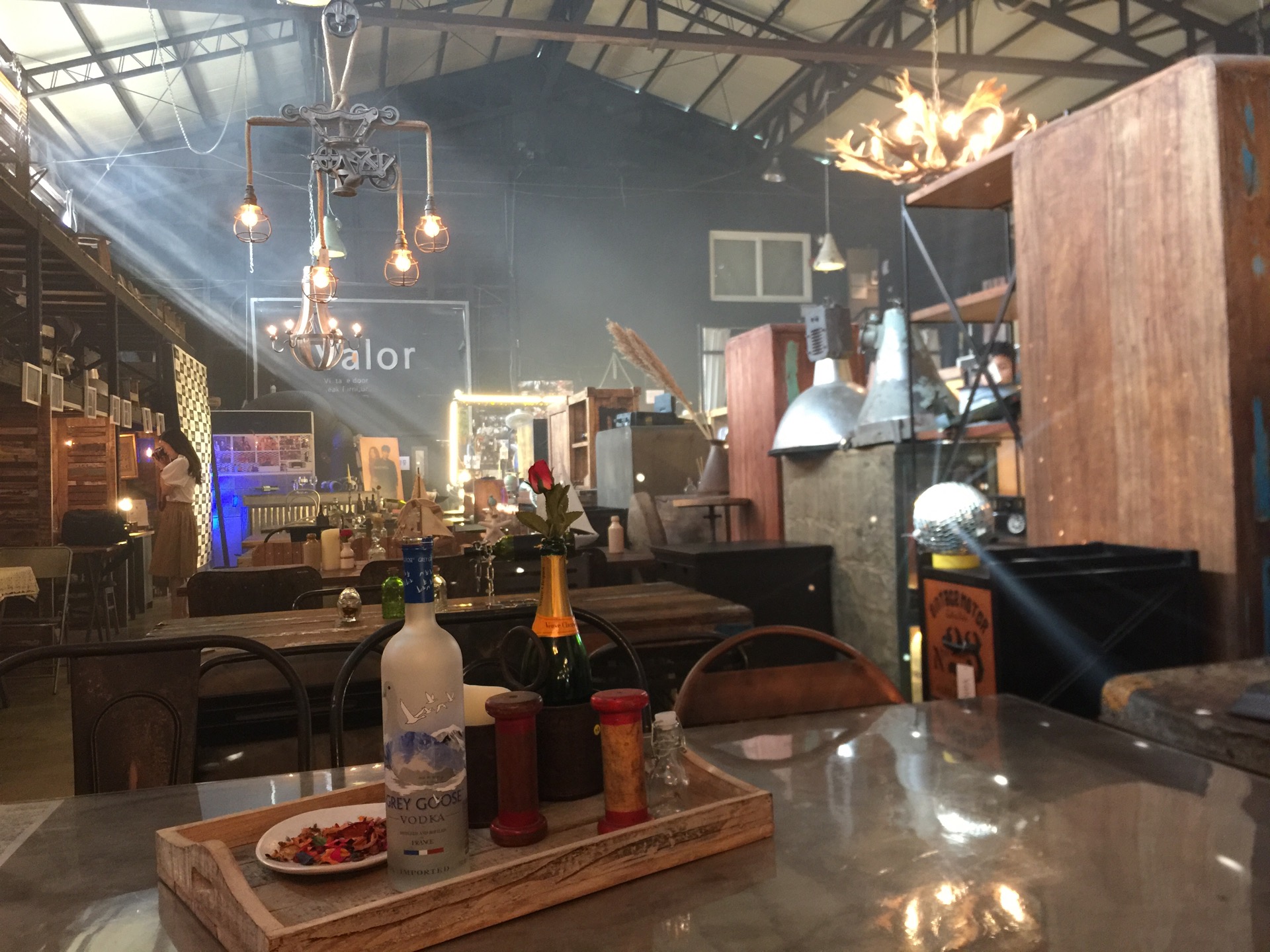 cafe Valor | 인천광역시 부평구 백범로578번길 52 | +82 70-4254-0351