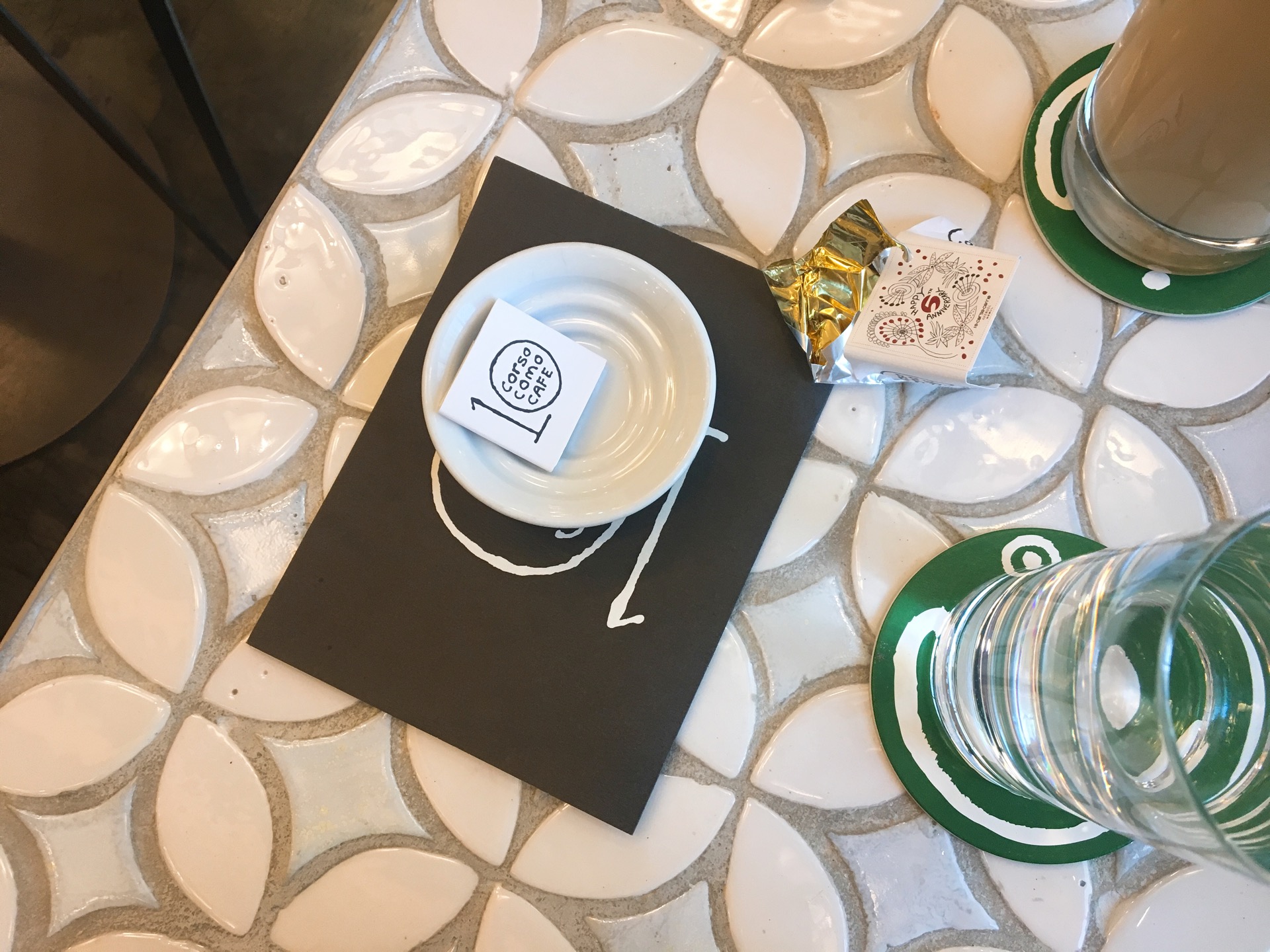 10 corso como cafe | Seoul Junggu 압구정로 416 더트리니티빌딩 | +82 2-3018-1010