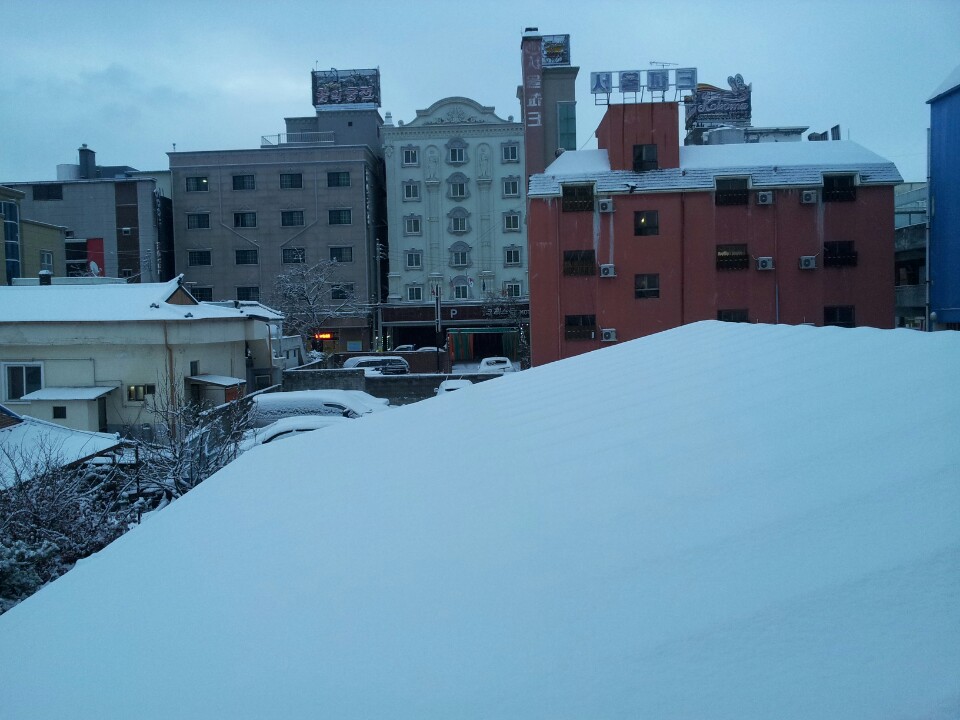 거기모텔 | 대전광역시 대덕구 신탄진동로7번안길 38 | +82 42-933-5455