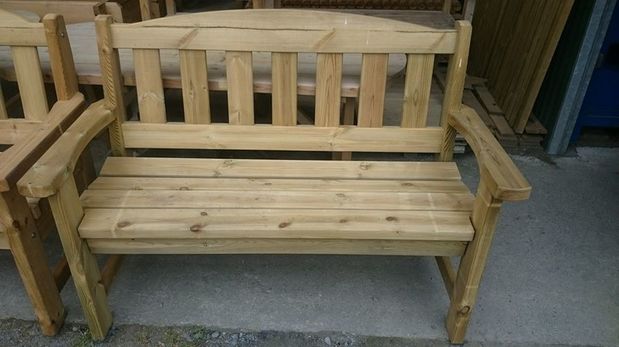 Pierce Fencing Ltd. | 1 Grantstown, Grantstown | +353 51 872 235