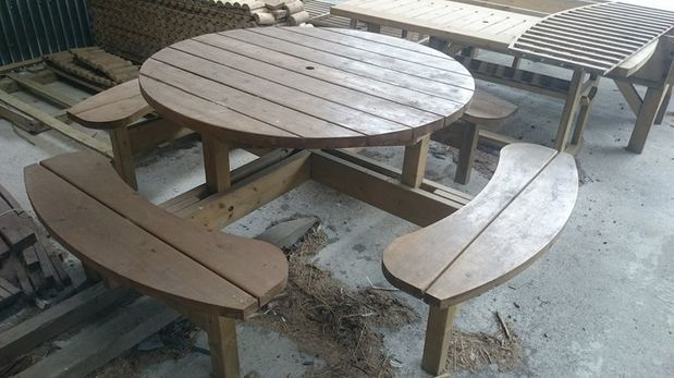 Pierce Fencing Ltd. | 1 Grantstown, Grantstown | +353 51 872 235