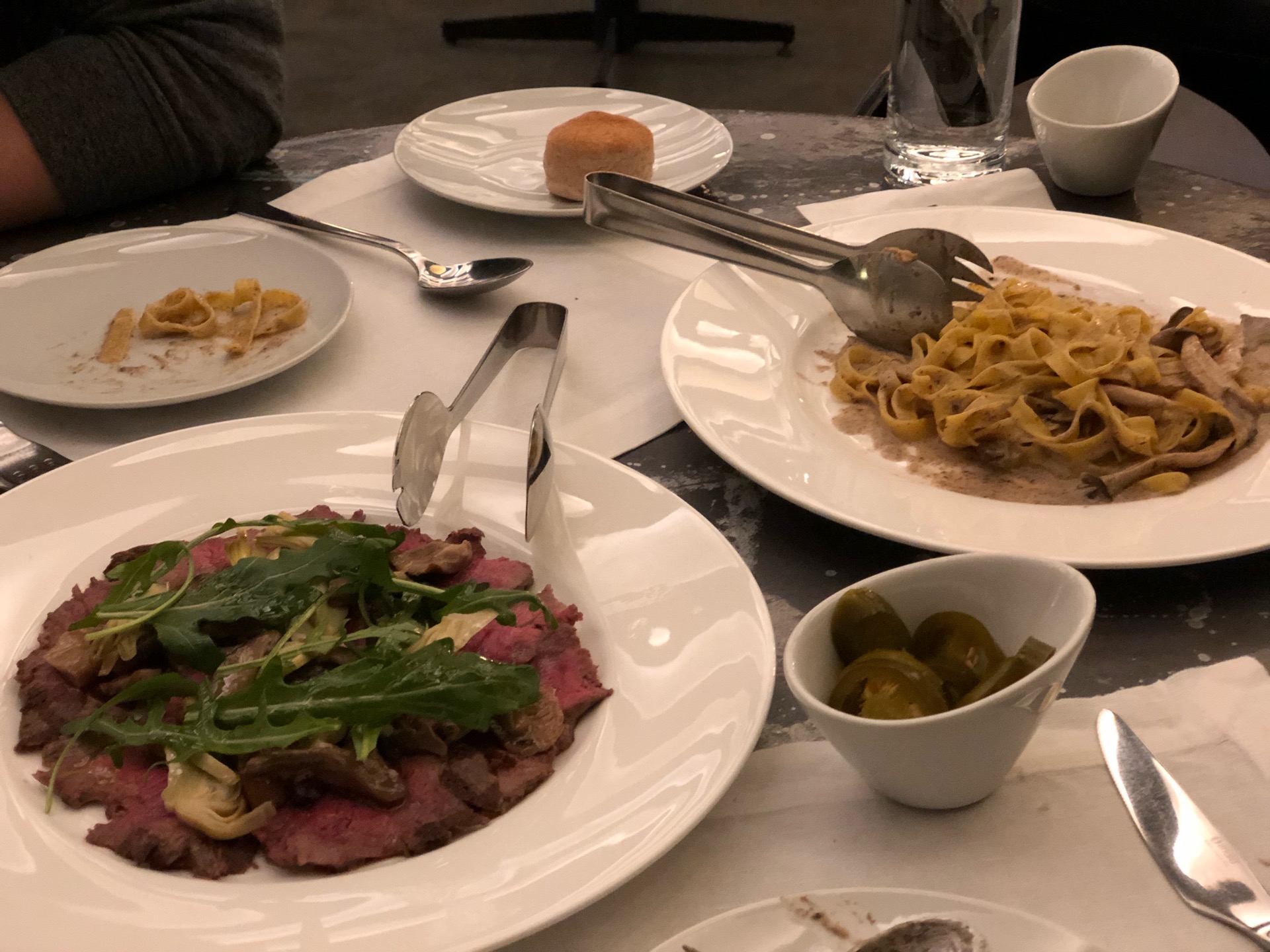 10 corso como cafe | Seoul Junggu 압구정로 416 더트리니티빌딩 | +82 2-3018-1010