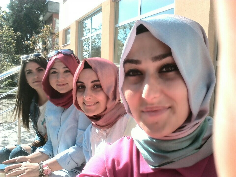 Dumlupınar Üniversitesi Sergi Salonu & Konuk Evi | Gediz Yerleşkesi, 43600 Gediz/Kütahya | +90 274 412 38 76