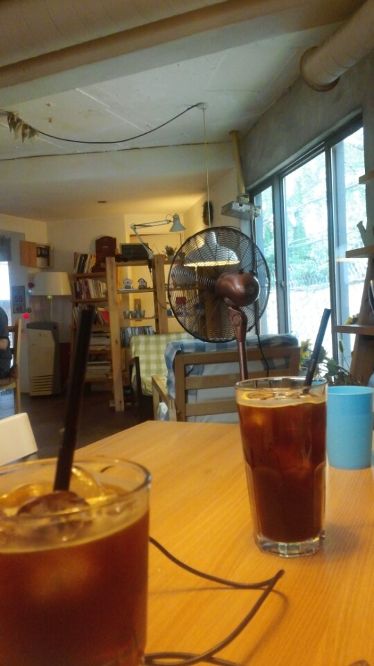 Cafe SEMO | 마포구 와우산로22길 34 | +82 2-6414-3535 Cafe SEMO | 마포구 와우산로22길 34 | +82 2-6414-3535