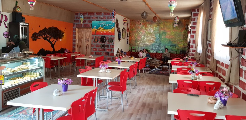 Sarem Kültür Cafe | Aydınlıkevler 22 Derme Sokak, 06130 Altındağ/Ankara | +90 312 517 17 76