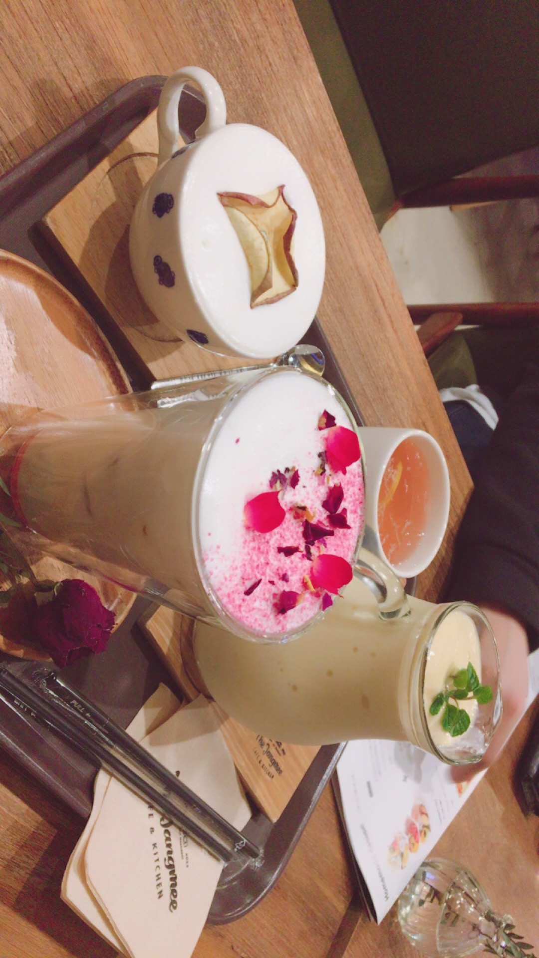 cafe the Jangmee | 경기도 파주 탄현면 헤이리마을길 21-7 | +82 31-945-2340