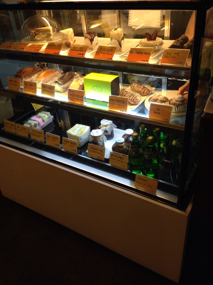 Fleur Bakery Cafe | 서울 강남구 논현동 16-44 | +82 2-549-0871