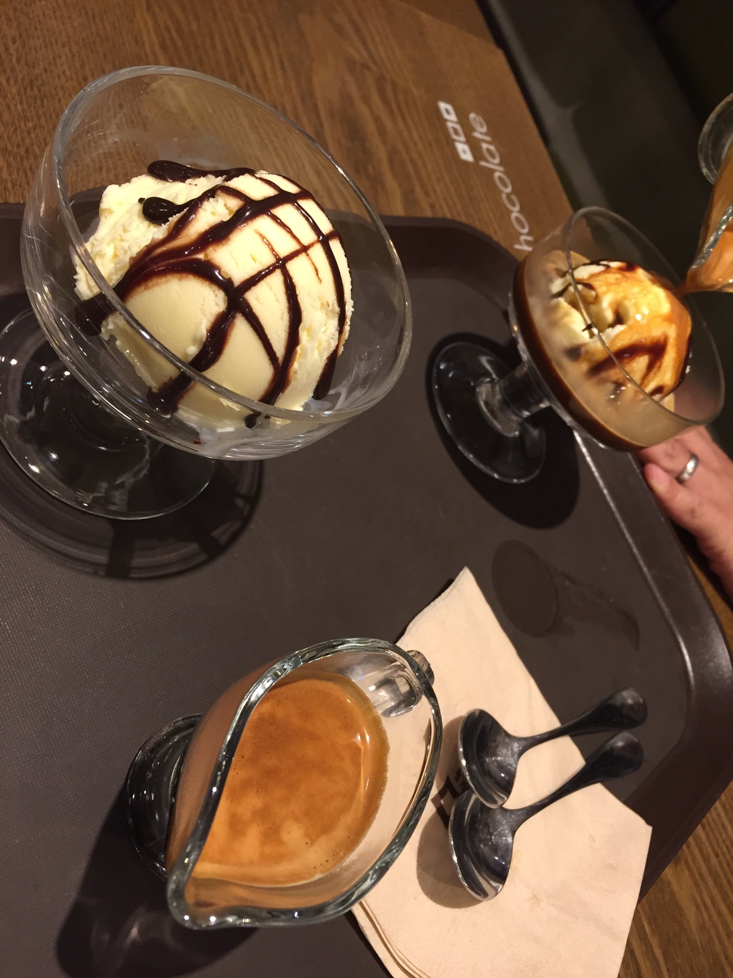 White Chocola | 서울 서초구 마방로2길 29 | +82 2-574-2250