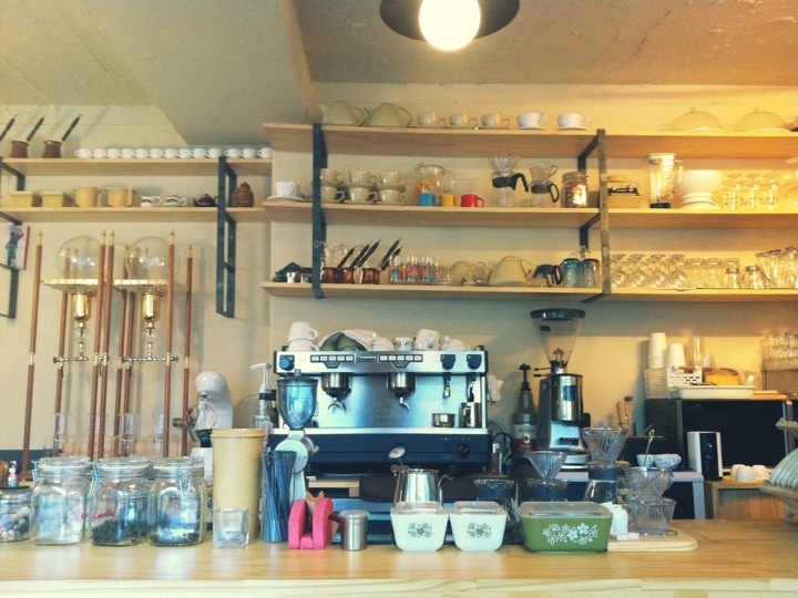 cafe GROUND | 서울 대한민국 서울특별시 마포구 합정동 91-11 | +82 2-322-1222