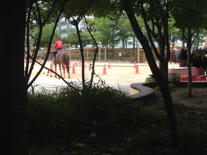 반포초등학교 | 서울특별시 서초구 신반포로 55-4 | +82 2-599-1349