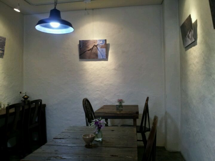cafe co | 서울 종로구 북촌로 21-10 | +82 2-766-0909