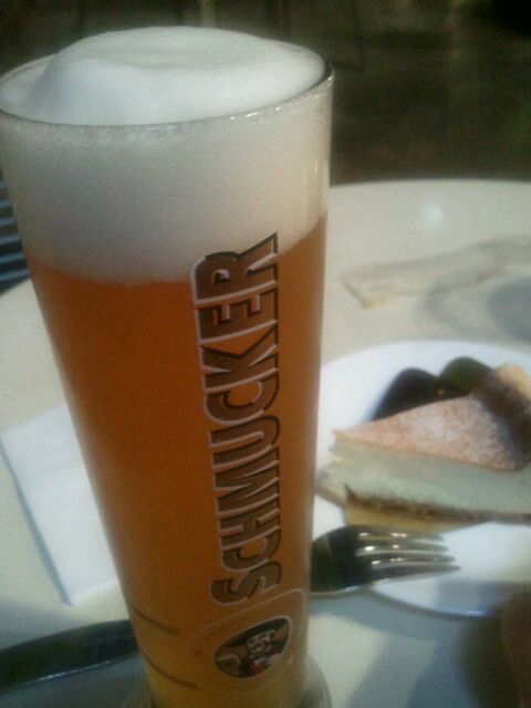 Cafe aA | 서울 종로구 삼청로 58-4 | +82 2-722-1211