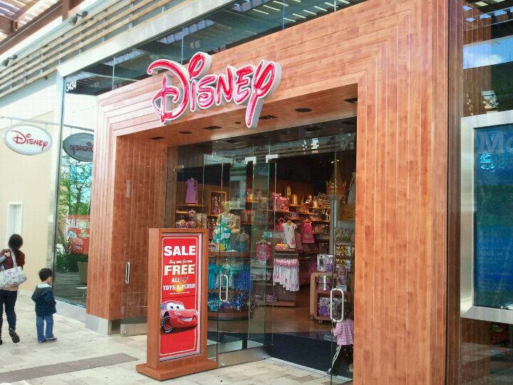 Disney Store 24201 Valencia Blvd Valencia Ca 91355 Disney Store 24201 Valencia Blvd Valencia Ca 91355