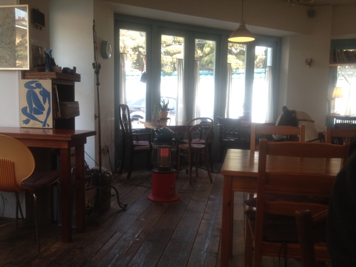 café VINCENNES | South Korea 서대문구 연희로11길 41 | +82 2-335-3279