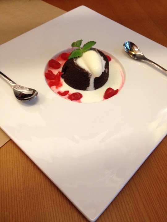Luda Papas | Seoul 강남구 강남대로 162길 31 | +82 2-547-3366