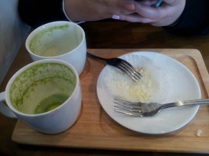 cafe 312 | 서울 강남구 압구정로2길 57 | +82 2-517-2215