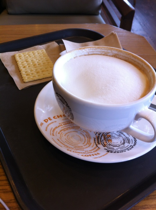 DE CHOCOLATE COFFEE | 서울 강남구 강남대로 556 | +82 2-515-8384