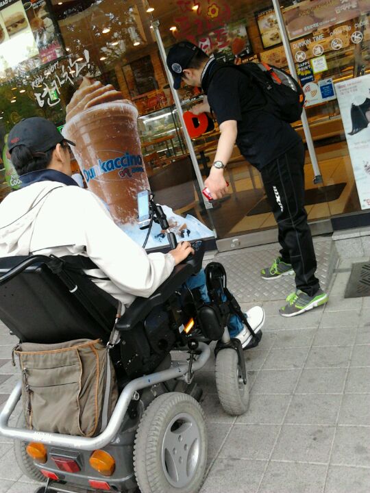 DUNKIN DONUTS | 서울 서대문구 충정로 7 | +82 2-6364-4949